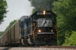 NS 2510 pulling NS train 284 north